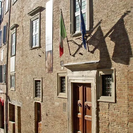 酒店 Raffaello 乌尔比诺