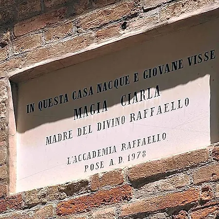 Raffaello מלון