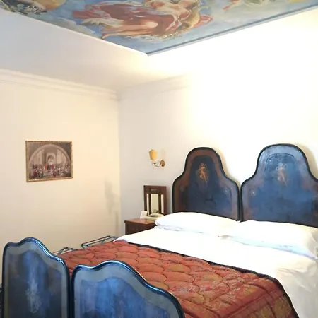 酒店 Raffaello 乌尔比诺